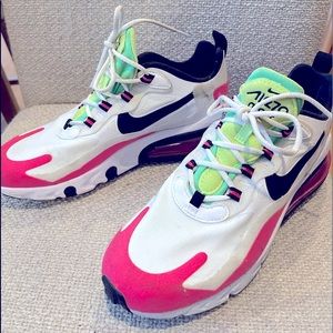 Womens Nike Air Max sneaker
